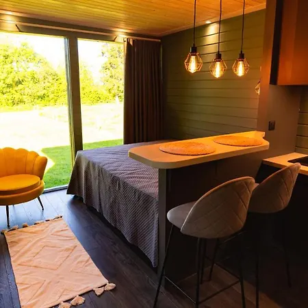 Kaeaerapesa Lodge Vihtra